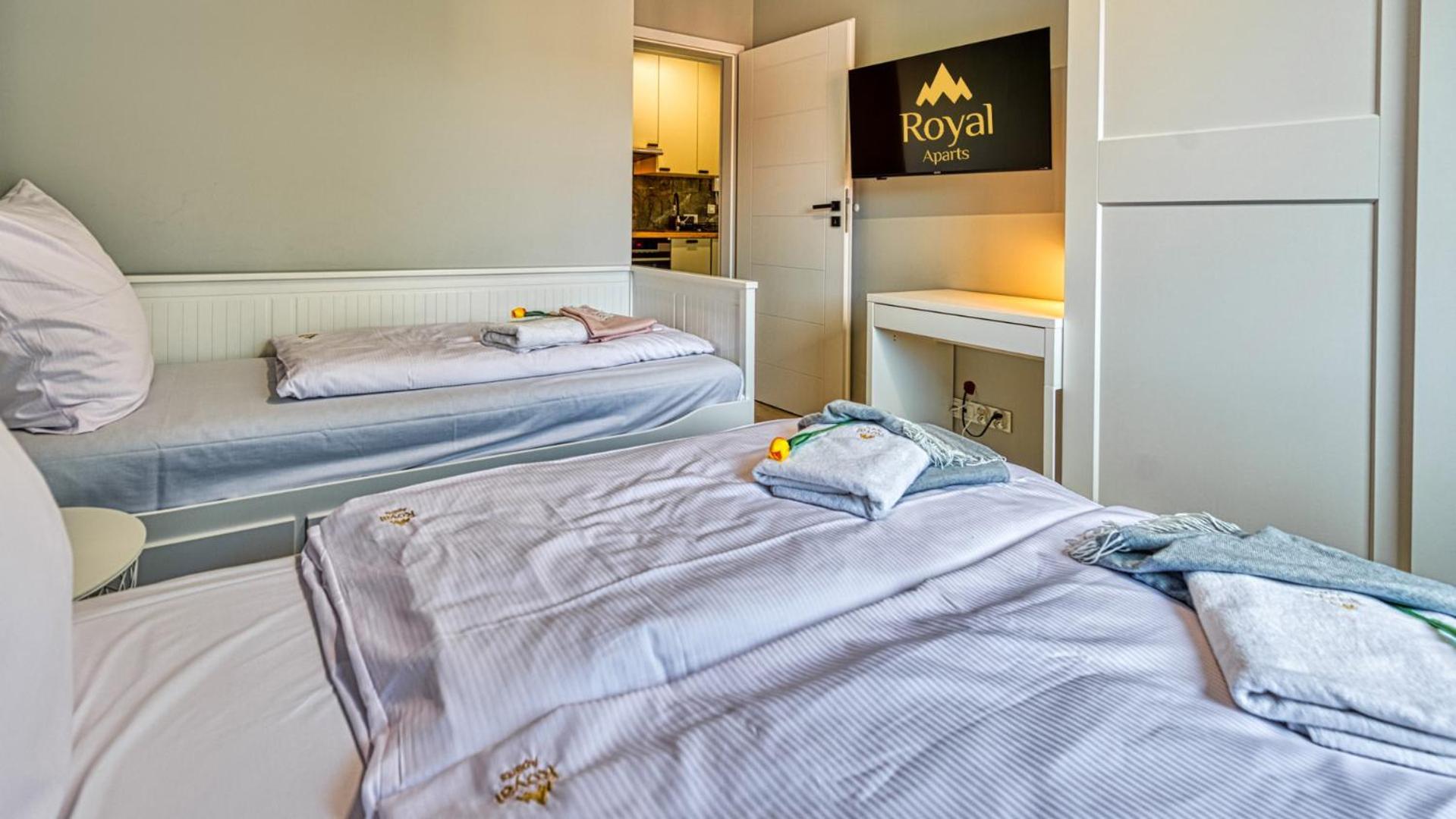 Apartamenty Z Basenem I Saunami Stone Hill Resort II Vip Centrum By Royal Aparts Шклярска Поремба Екстериор снимка
