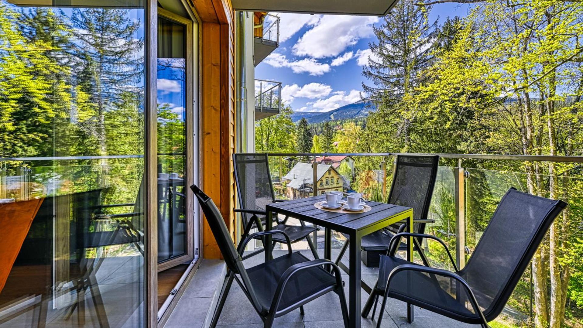 Apartamenty Z Basenem I Saunami Stone Hill Resort II Vip Centrum By Royal Aparts Шклярска Поремба Екстериор снимка